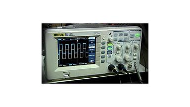 Đánh giá kỹ thuật máy hiện sóng số RIGOL DS1102E (100MHz, 2 kênh, 1GS/s)